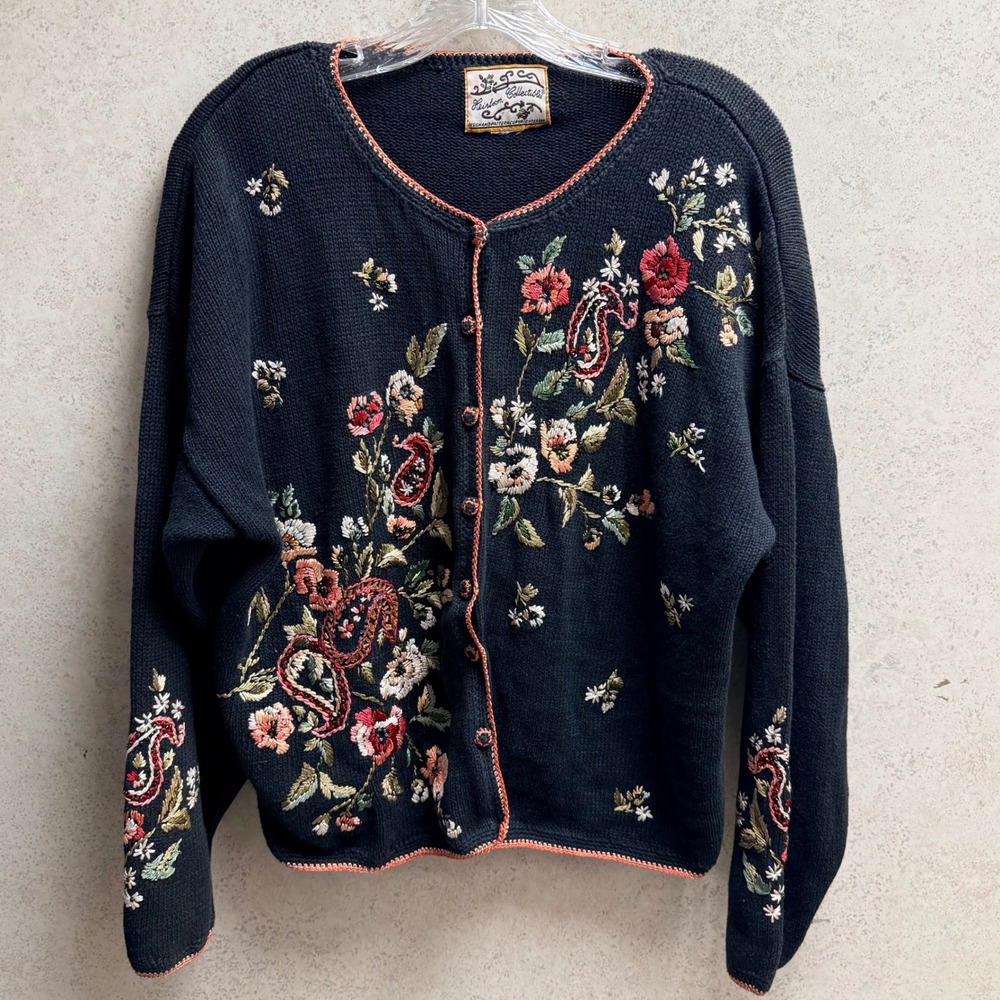 Heirloom Collectible Vintage Embroidered‎ Floral Trimmed Artsy Gramma Cardigan
